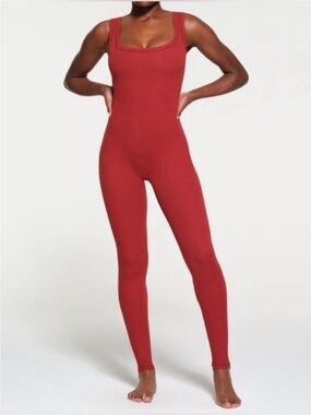SKIMS Ribbed Scoop-Neck Jumpsuit in Brick Red sz L NWT